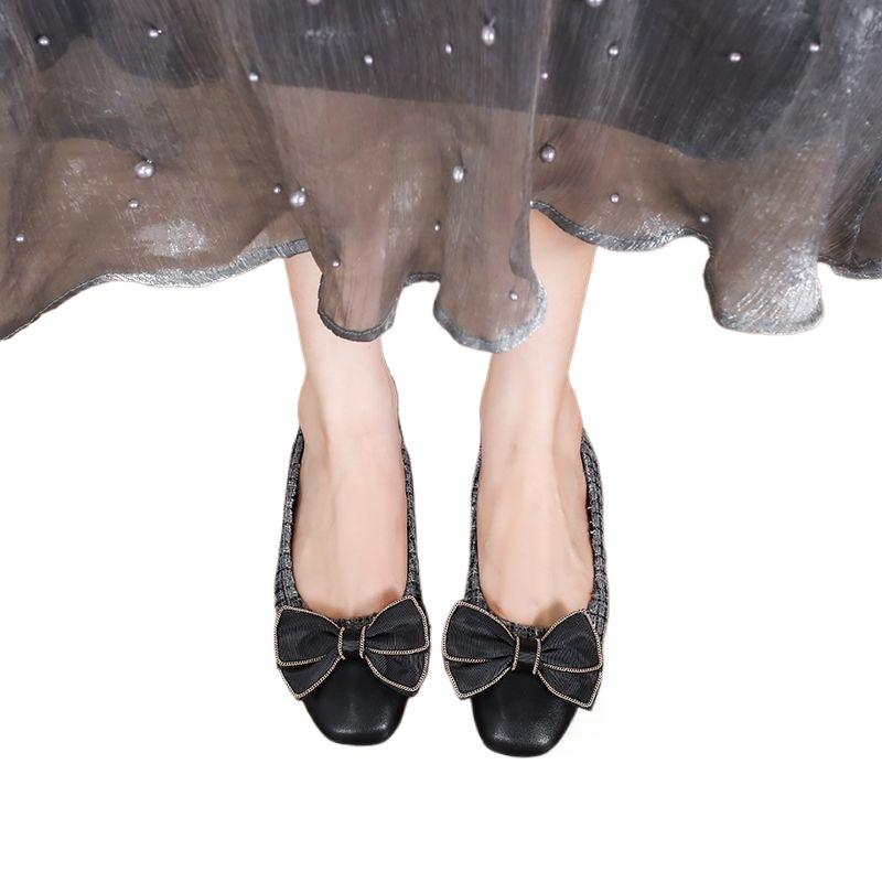 2025 spring large size square head flat bottom grandma shoes breathable non-slip lightweight fragrant bow new women's shoes