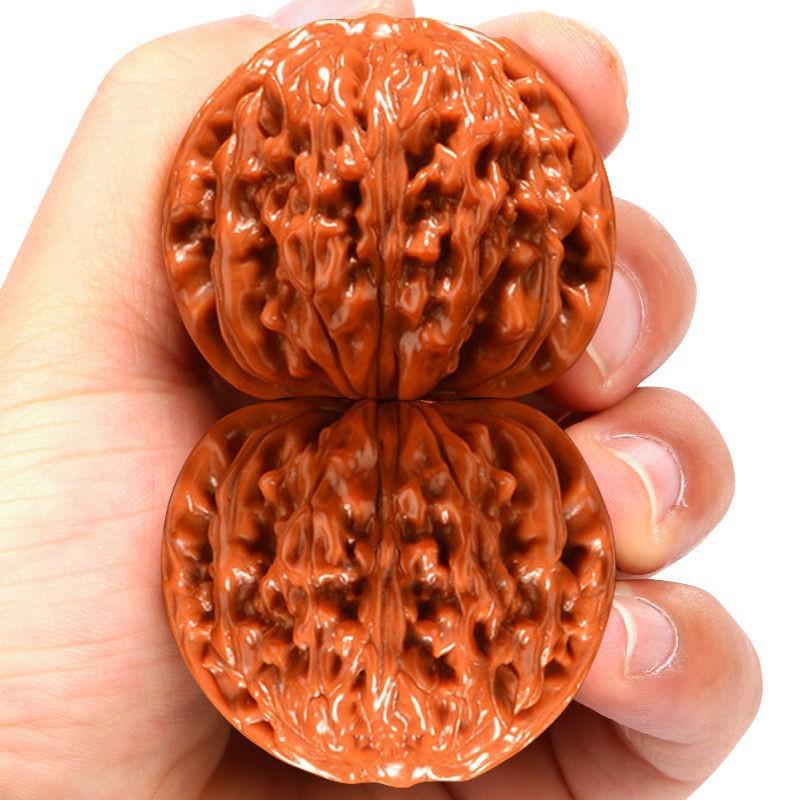 

Qilin Pattern Walnut Handheld Piece - Original Color Antique Patina for Men. 536