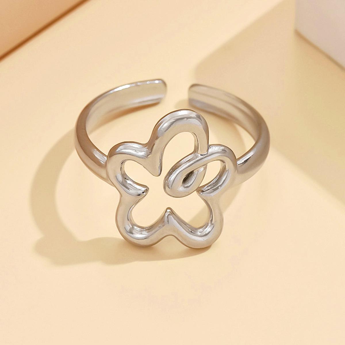 Stainless Steel 18K Gold Plated Hollow Flower Ring Accessory