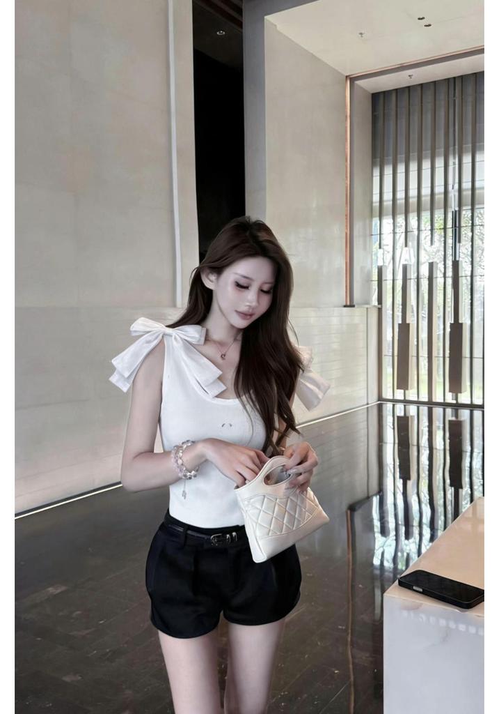 Xiangjia 2026 Summer Knit Vest with Bow Shoulder Straps - Casual and Versatile Top