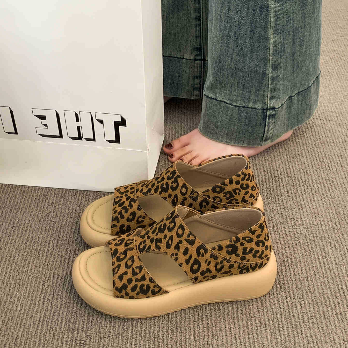 

римские сандалии на толстой подошве для нового летнего женского гардероба с юбками и беременные женщины в мягких тапочках 40 цветной печати леопарда