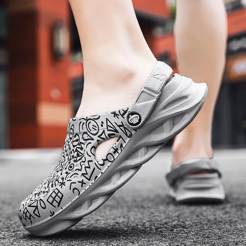 Letnie buty dla mężczyzn Kapcie Miękkie Plażowe Antypoślizgowe Sportowe Męskie Kapcie Platforma Lekkie Męskie Sandały do Brodzika na Zewnątrz Para