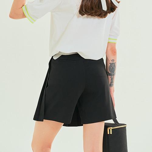 Venezia 12 Pleated Culotte Shorts Black