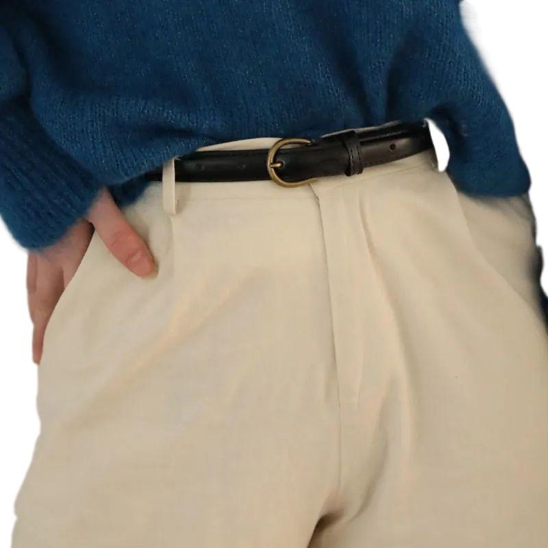 Black Womens Sleek Simple Thin Waist Belt With Classic Buckle Options For Versatility