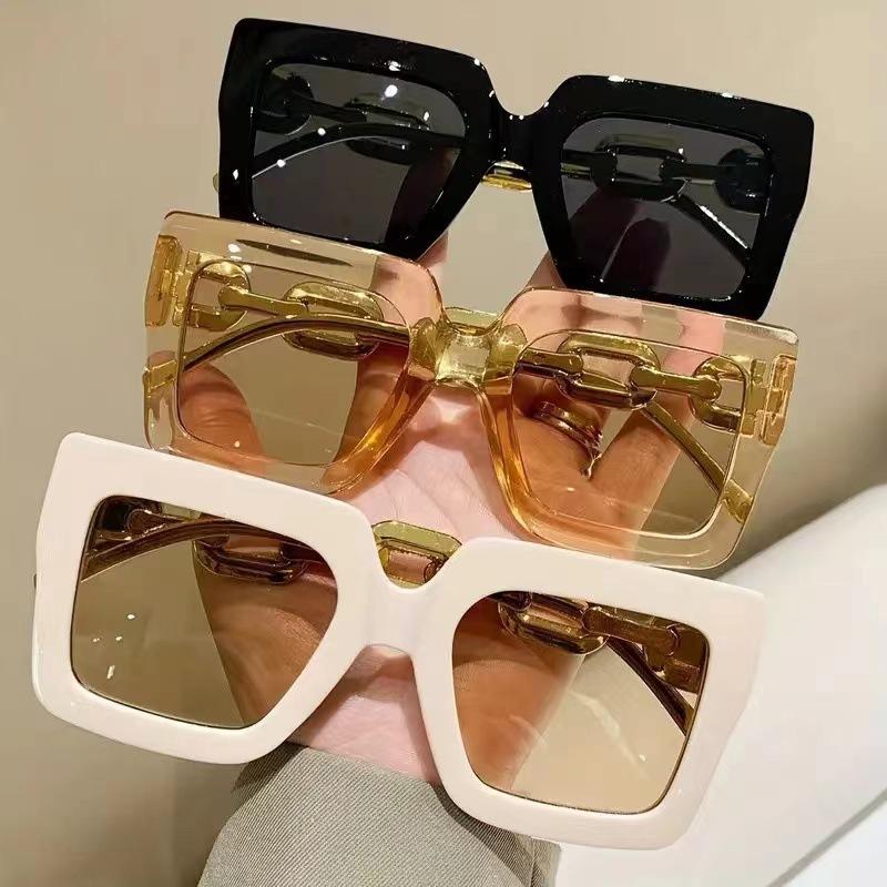 Luxury Square Fashion Glasses For Women Casual Candy Color Anti Glare Sun Shades For Beach Party Travel
