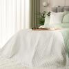 NULES Bedspread 200x220cm Ecru - Delicate Elegance for Your Bedroom