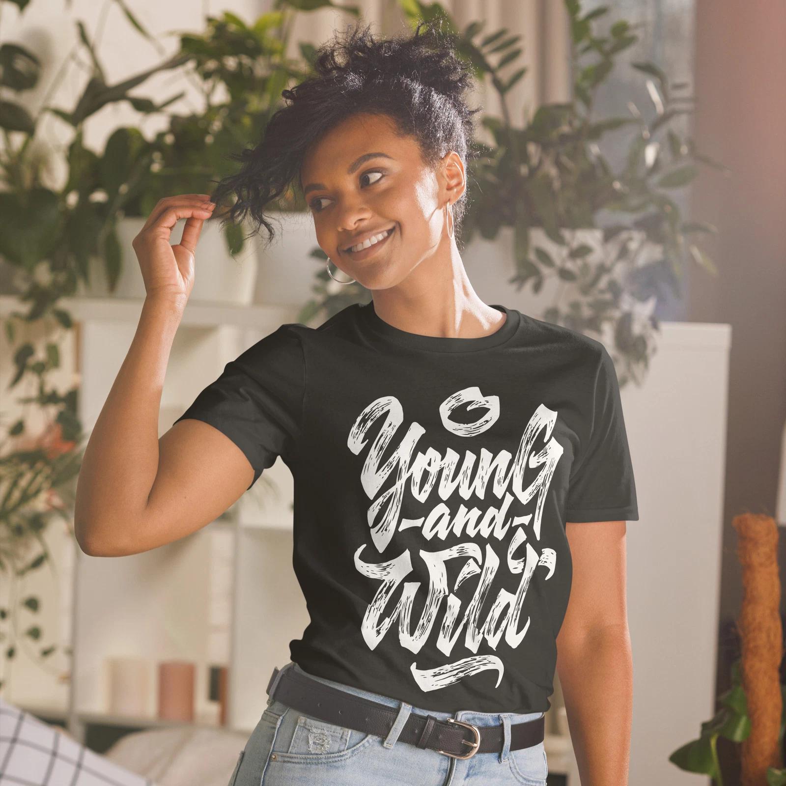YOUNG & WILD AWESOME GRAPIC TEE DEISGN Short-Sleeve Unisex T-Shirt 2XL
