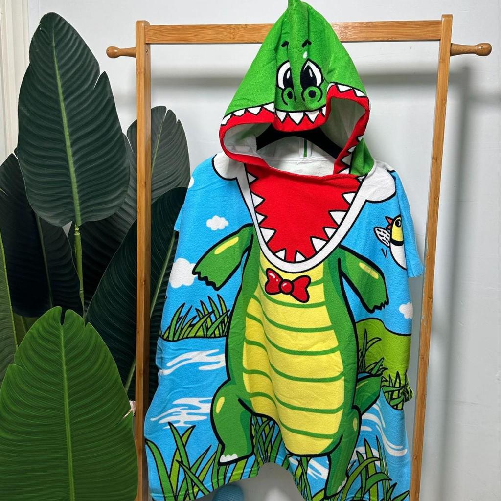 Children's Hooded Bath Towel: Antibacterial, Quick-Drying, Wearable Cloak for Bath or Beach.
