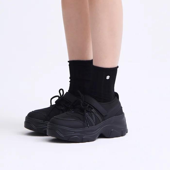 Knit pattern see-through socks OZAYGA220B