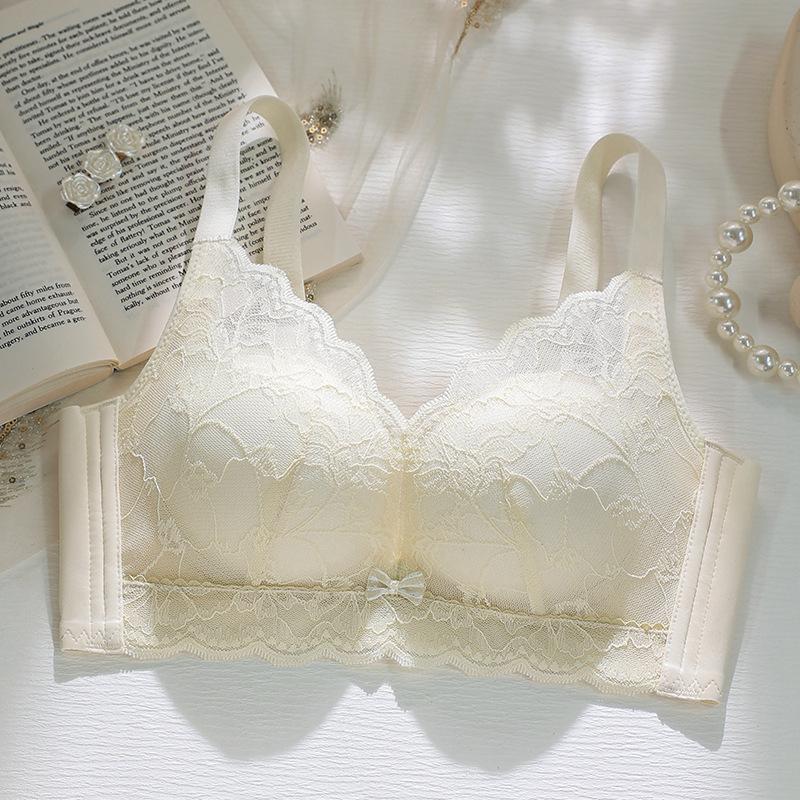 Thin Hole Cup Lace Without Steel Ring Bra Gathering Medium and Thick Cup Closing Breast Adjustment Type