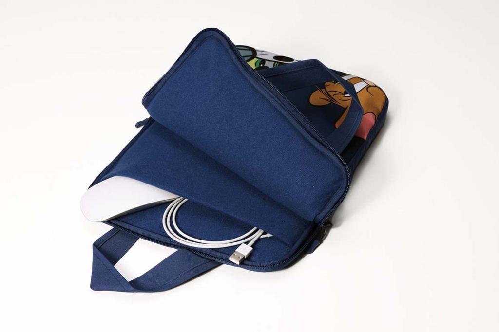 Skater Vertical Tom Tablet/Laptop Case, & Jerry, PPCV1-A