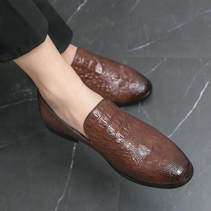 Men's Loafers 46 Large Size Summer New Crocodile Pattern Casual Leather Shoes Fashion Men's Foot Lazy Shoes