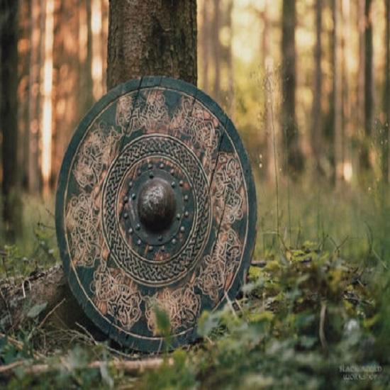 60.96 Cm Viking Wooden Shield with Carved Scandinavian Ornament Drake, Shield Imprint