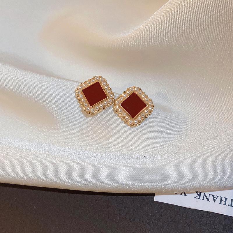 2024 Exquisite High-End Retro Silver Needle Red Heart Flower Earrings for Women