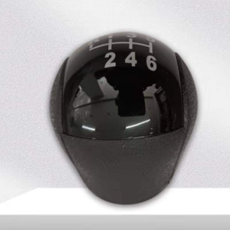 Chelanda Gear Shift Knob