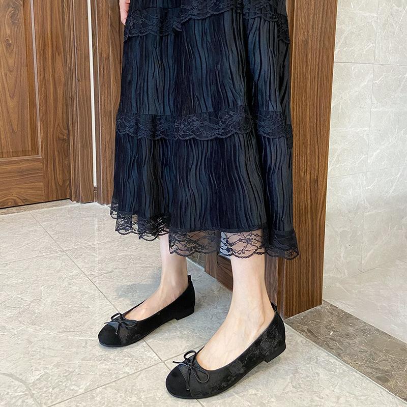 W981-1 French Flat Bottom Shallow Mouth Single Shoes Women's Shoes 2025 New Retro Suede Fairy Wind Ballet Beanie Shoes