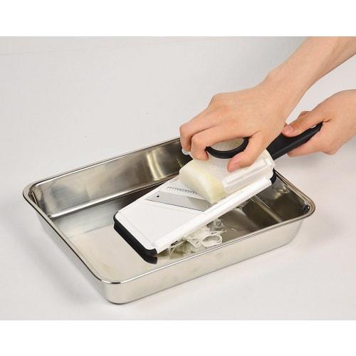 Pearl Metal Softia Julienne Slicer with Safety Holder, Black, C-3672