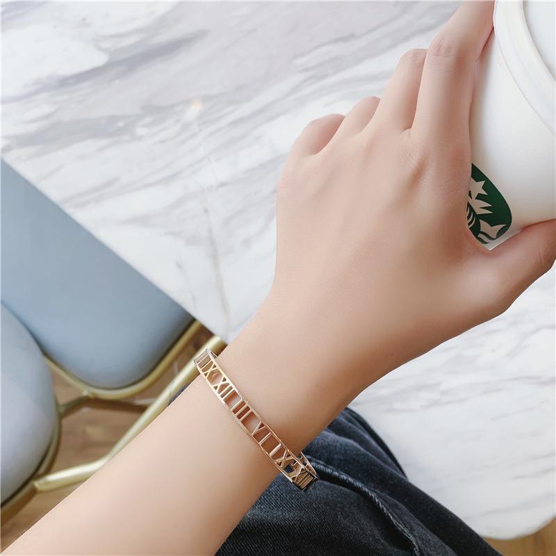 Gold Plated Titanium Steel Roman Numeral Bracelet for Women - Korean Style Fashion Couples' Accessory
