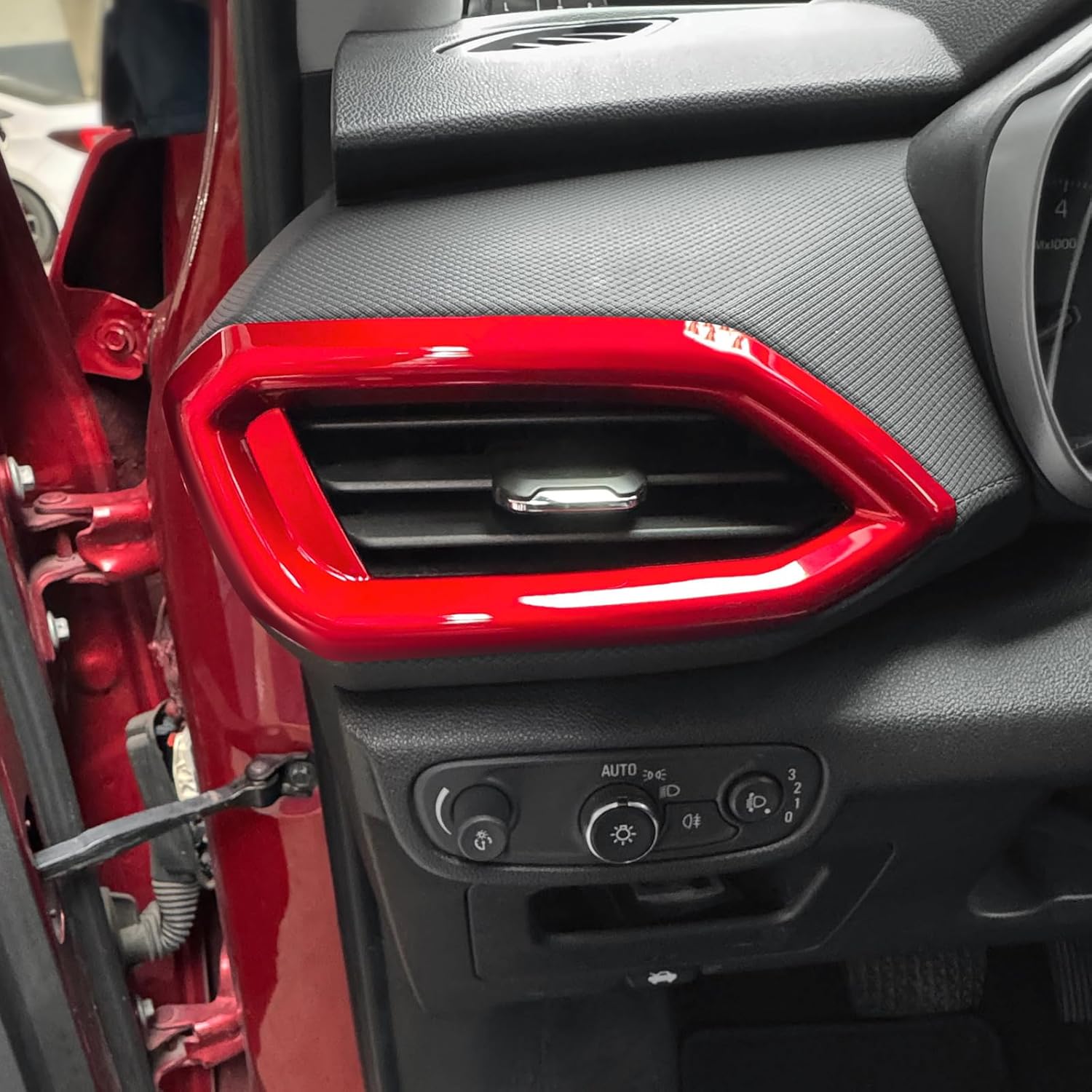 YOUTOOCAR Декоративные накладки на вентиляционные отверстия, совместимые с Chevy Trailblazer 2020-2024, Аксессуары (Углеродное волокно) красный