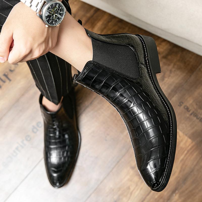 Classic Black Chelsea Men Boots Fashion High Quality Mens Dress Shoes Comfortable Pointed Leather Boots For Men sapato social