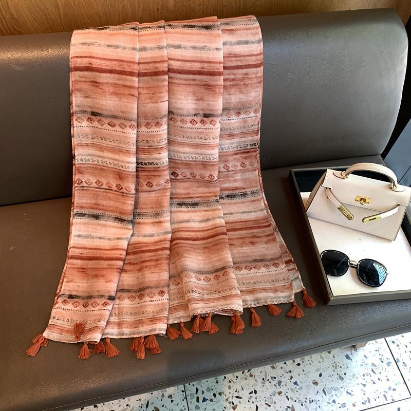 Women Bohemian Ethnic Style Lightweight Sunscreen Scarf For Outdoor Travel Daily Wear