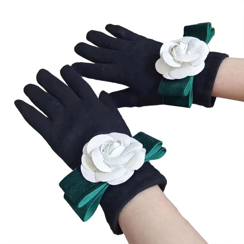 Cashmere Gloves Rabbit Hair Mouth Bow Cashmere Gloves Korean Fashion Woolen Cloth Warmth Riding Touch Screen Gloves A432
