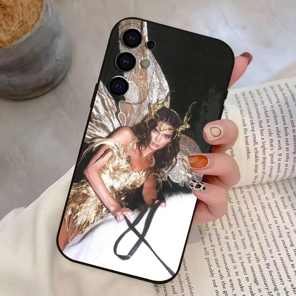 K-Kendall Jenner The Supermodel Phone Case For Samsung S25,S24,S21,S22,S23,S30,Ultra,S20,Plus,Soft Silicone Black Cover Samsung S20fe
