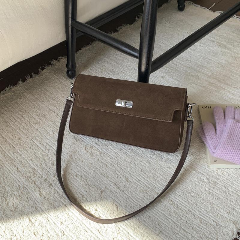 Premium sense bag women's 2025 new trendy niche armpit bag going out to work commuting single shoulder crossbody small square bag