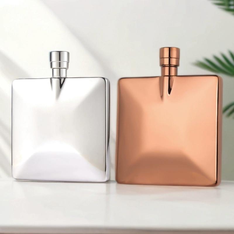 Exquisite 4OZ Flat Hip Flasks High Quality Stainless Steel Whiskey Wine Pot for Outdoor Travel Portable Square Alcohol Container