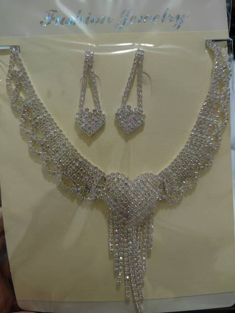 Hollow Leaf Necklace Earrings Bracelet Ring Four-Piece Set Bridal Wedding Rhinestone Accessories