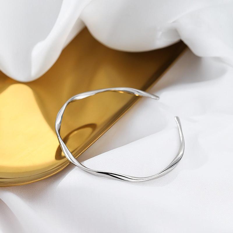 

Браслет-кольцо Мёбиуса в парном стиле: Роскошный нишевый дизайн для женщин