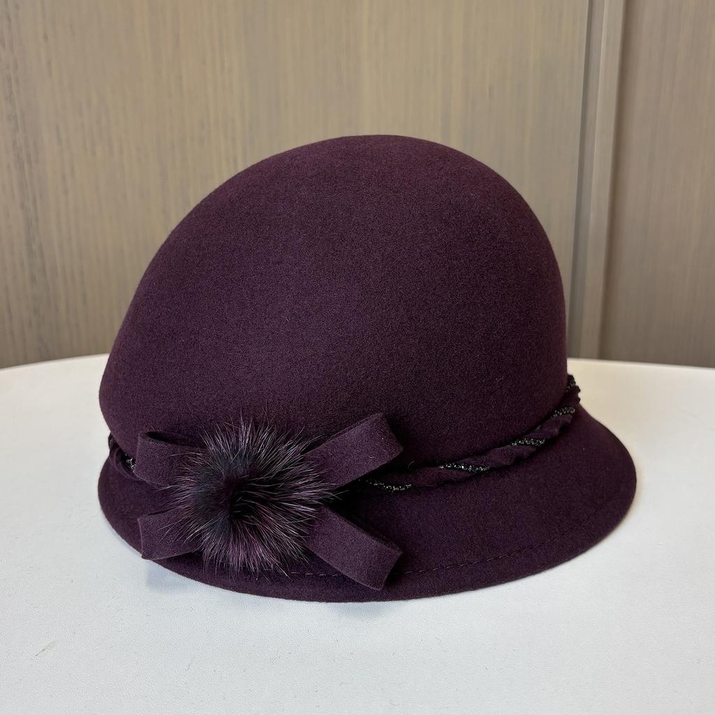 Fashion Beret Women'S Autumn And Winter Woolen Top Hat Cute Hairball Dome Basin Hat Elegant Styling Dome Felt Hat