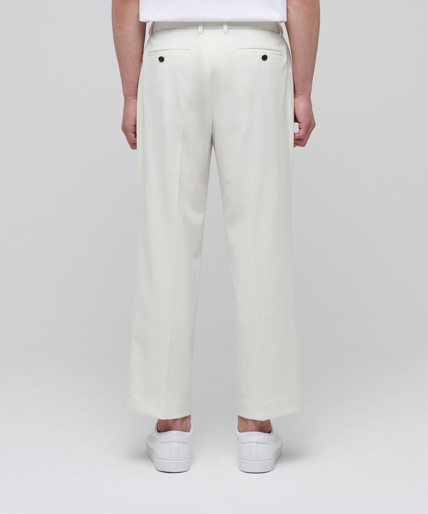 MUSINSA STANDARD Lightweight Wide Hidden Banding Crop Slacks [Cream]