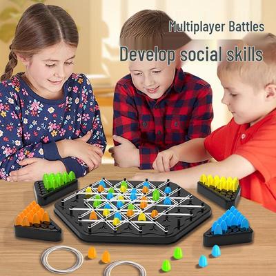 Interaktives Geometrisches Dreieckschach: Familien-Puzzlespiel mit Gummibandketten-Strategie