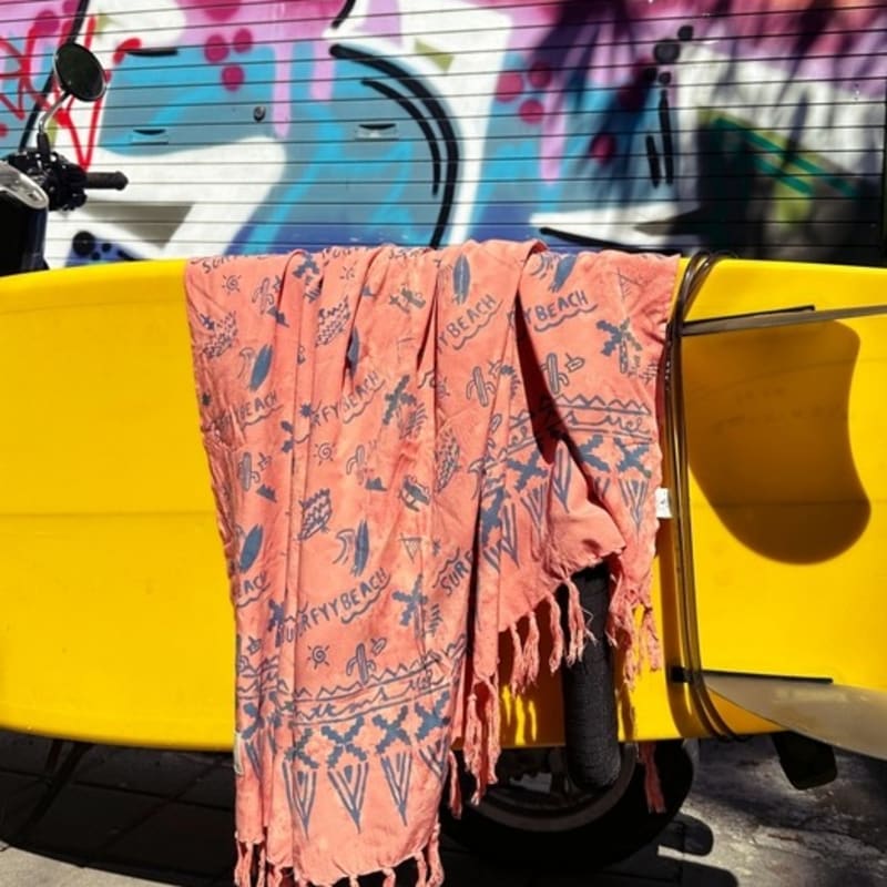 MATT AND MEL [Sarong] Surfyy beach - Pink
