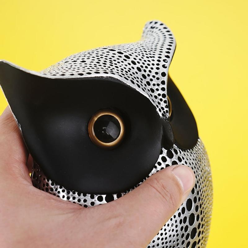 Dots Owl Statue Decorative Figurine Ornament for Home Office Resins Crafts Animal Sculpture for Book Shelf and TV Stand