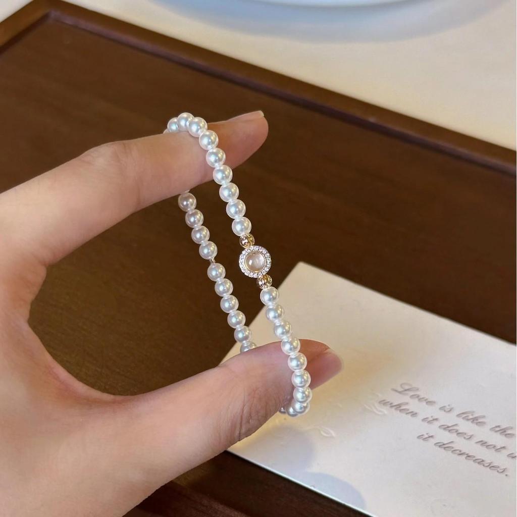 Elegant French Pearl Bracelet: Women's High-End, Light Luxury, Stylish Niche Design with a Sweet, Versatile Appeal.