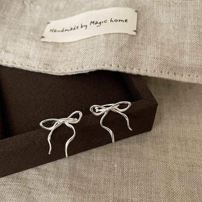 

Серьги-клипсы в стиле балета с металлическим бантом и сережкой-клипсой для ушей женские простые, милые, модные, темпераментные, универсальные