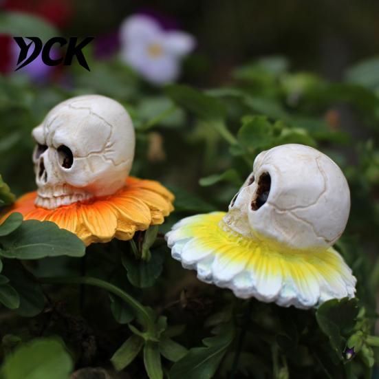 Halloween Skull Garden Stakes 3Pcs/Set Stakes, Chrysanthemum Yard Resin Decorative Plant Flower Ornaments for Lawn Patio Bed Decoration