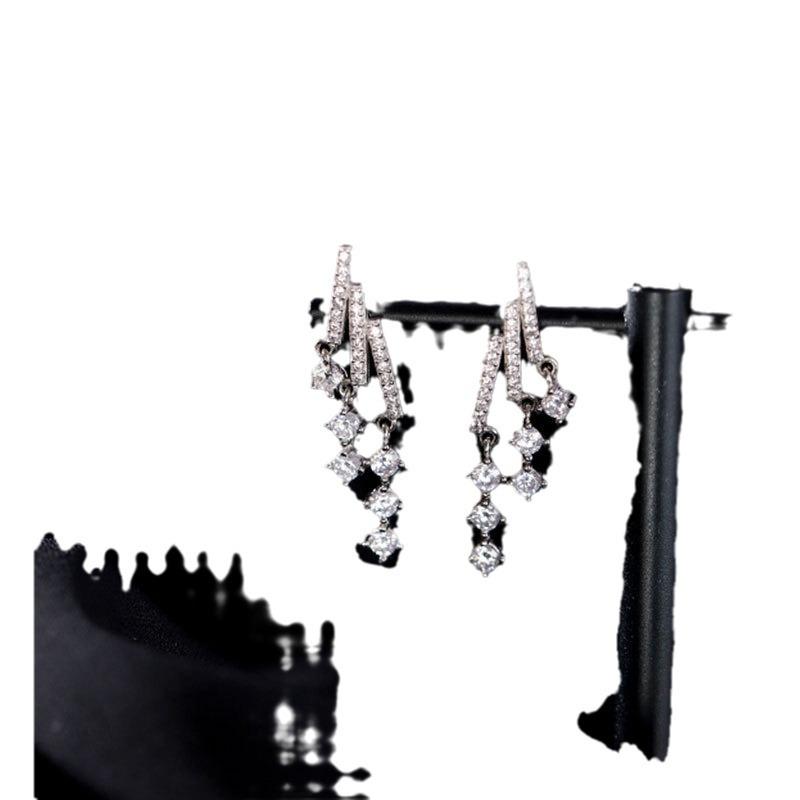 Meteor Shower Is Coming Again~ Small and Fresh Earrings Niche Design Feels Stud Earrings Exquisite Temperament Tassels