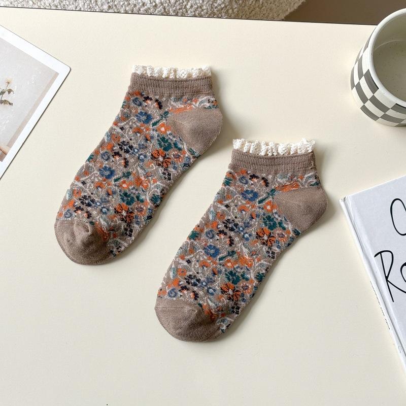 Spring And Summer Socks Japanese Retro Floral Lace Short Tube Women'S Socks Court Style Sweet Women'S Boat Socks Cotton