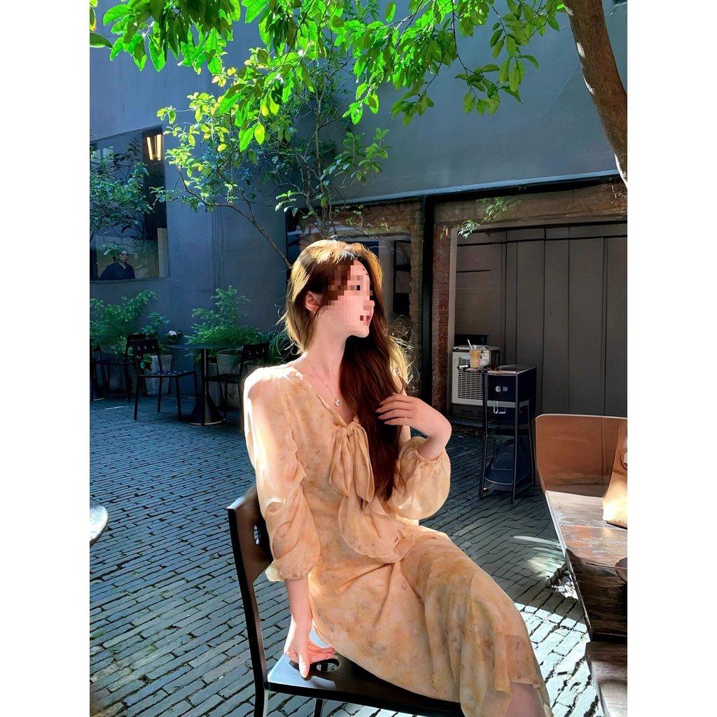Vintage French Floral Long Sleeve Dress With Ruffle Hem For Spring Fashion
