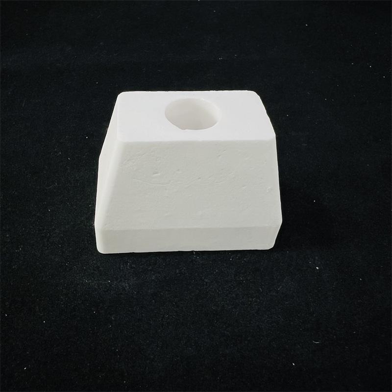 Aluminum Oxide Ceramic Insulator with Triangular Hole
