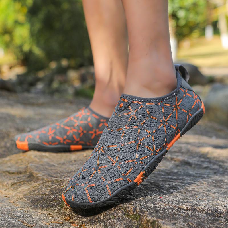New creek shoes light and quick-drying beach shoes couple outdoor sports wading shoes water park barefoot shoes