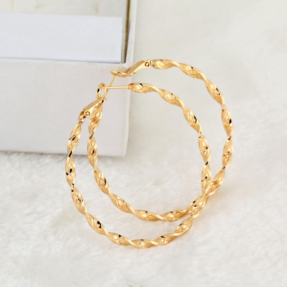 1 Pair of Fashionable Women's Earrings In Double Helix Style – Elegant and Beautiful