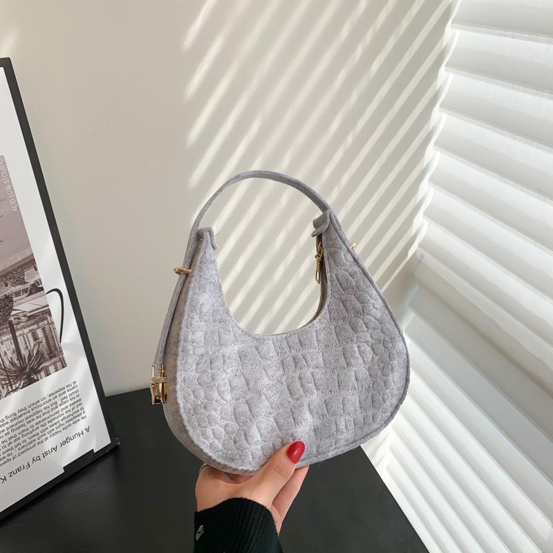 Solid Color Temperament Women's Bag Trend Winter New Stone Pattern Armpit Bag Casual Shoulder Handbag