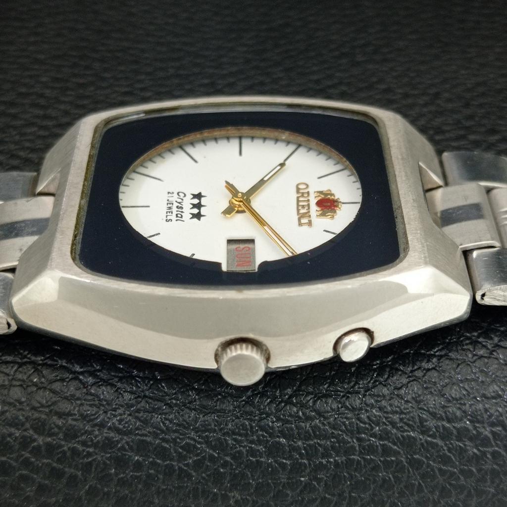 GENUINE 46941 VINTAGE ORIENT CRYSTAL AUTOMATIC JAPAN MENS WHITE WATCH a704888-1