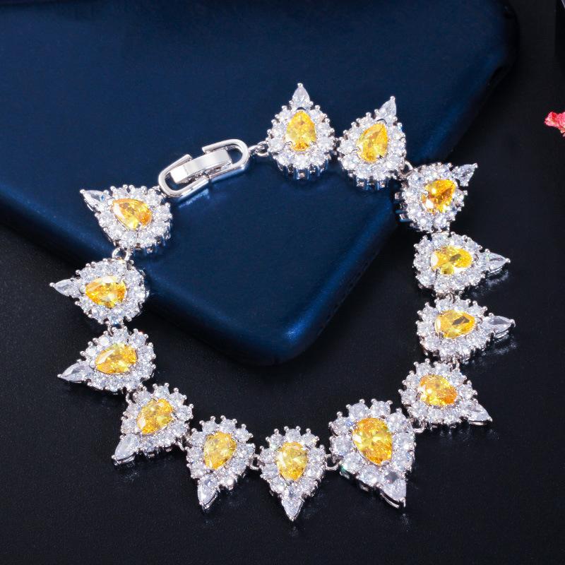 

Легкая роскошь Полный бриллиант Циркон Популярные украшения Женский гальванизированный платиновый браслет браслет