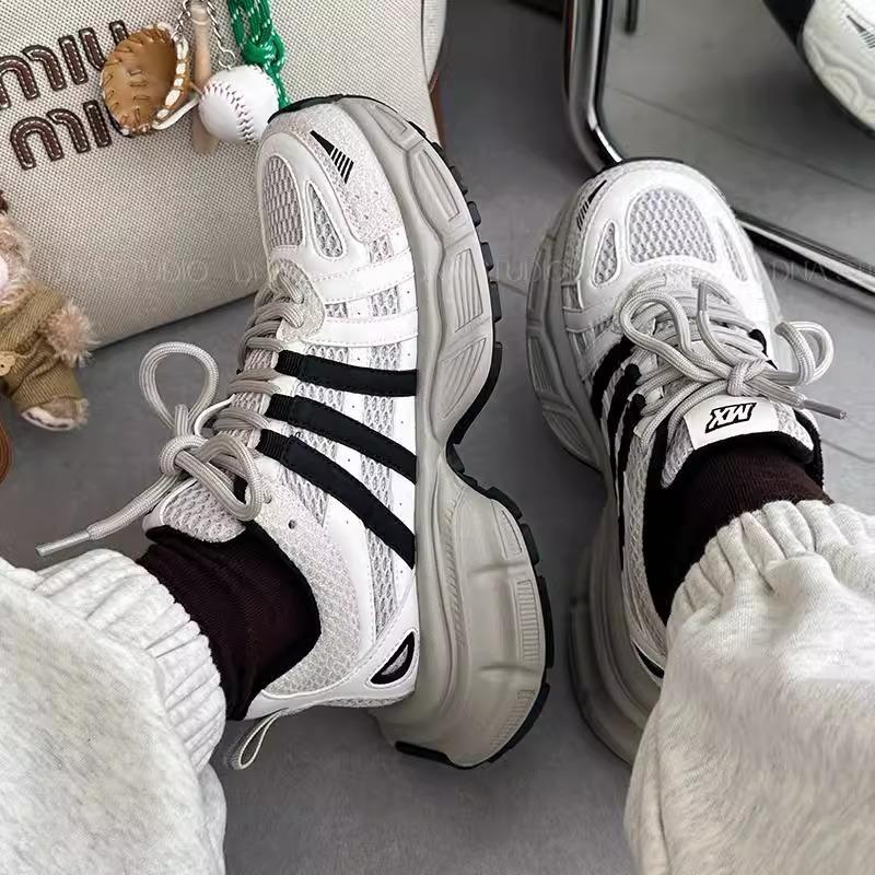 Daddy Shoes Women's 2025 New Spring and Autumn Winter Super Fire Thick Sole Heightening Sports Women's Shoes Popular Versatile Casual Shoes