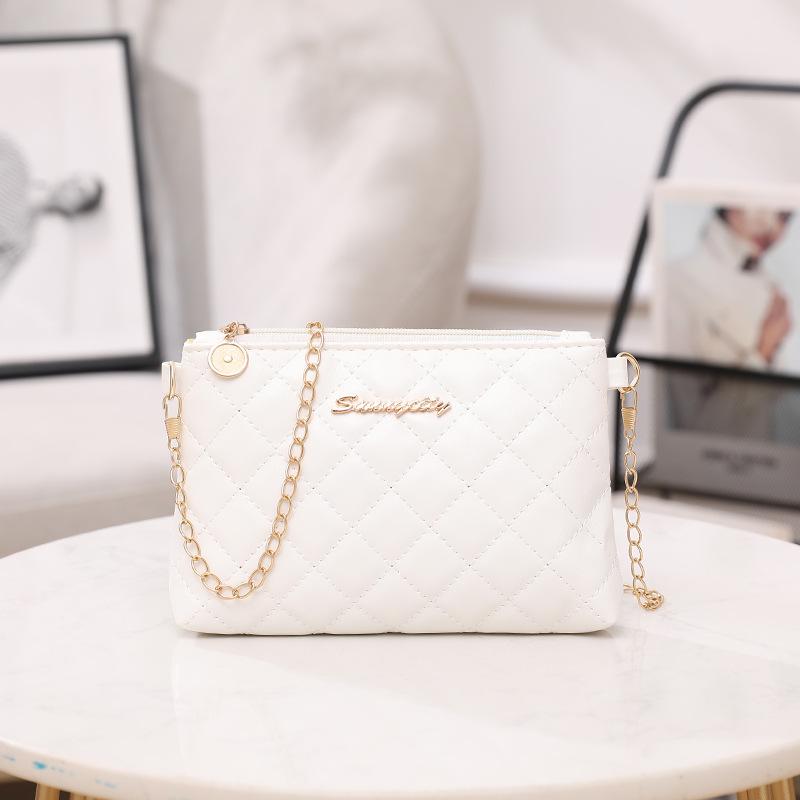 Simple Atmospheric Chain, Small Square Bag, Small Fresh Rhombus Embroidered Shoulder Mobile Phone Bag, a Women's Bag.